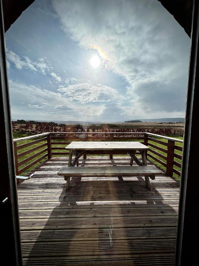 Loch Shin Glamping Pods Vila Lairg Exterior foto